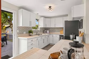 10417 17th Ave SW, Seattle, WA 98146 - Photo 10