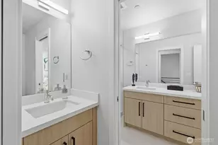 105 NW 39 Th St, Seattle, WA 98107 - Photo 18