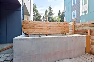 14023 Greenwood Ave N, Seattle, WA 98133 - Photo 24