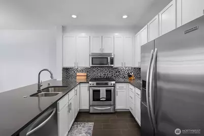 2000 Alaskan Way #453, Seattle, WA 98121 - Photo 4