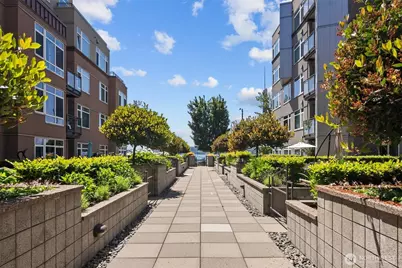 2000 Alaskan Way #453, Seattle, WA 98121 - Photo 14