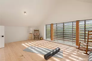 4670 Flying Goat Ave NE, Bainbridge Island, WA 98110 - Photo 24