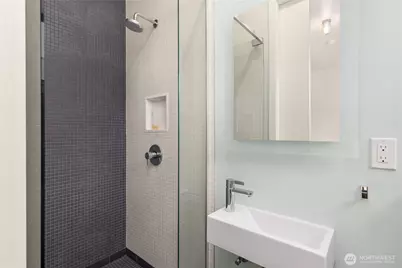 4670 Flying Goat Avenue NE, Bainbridge Island, WA 98110 - Photo 22