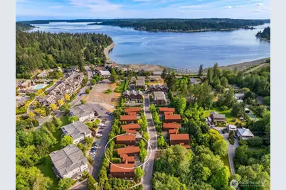 4670 Flying Goat Avenue NE, Bainbridge Island, WA 98110 - Photo 38