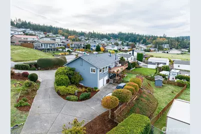 243 Henning Drive, Camano Island, WA 98282 - Photo 4