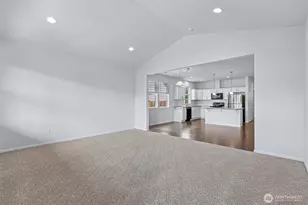 353 S 48th Pl, Mount Vernon, WA 98274 - Photo 6
