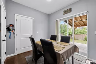 5007 NE 6th St, Renton, WA 98059 - Photo 10
