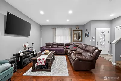 5007 NE 6th Street, Renton, WA 98059 - Photo 4