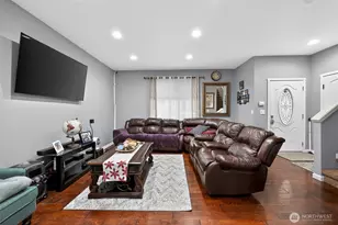 5007 NE 6th St, Renton, WA 98059 - Photo 4