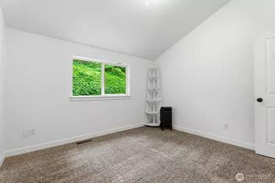 10917 48th Street E, Puyallup, WA 98372 - Photo 18