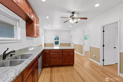 1823 Summit Avenue, Everett, WA 98201 - Photo 10