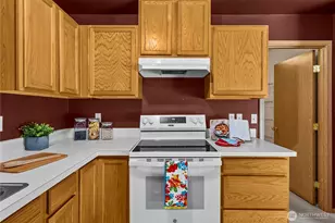 11601 212th St E, Graham, WA 98338 - Photo 16