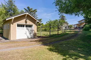 193 Hodgson Rd, Lopez Island, WA 98261 - Photo 26