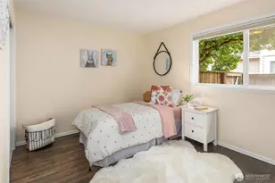 4648 89th Ave SE, Mercer Island, WA 98040 - Photo 18