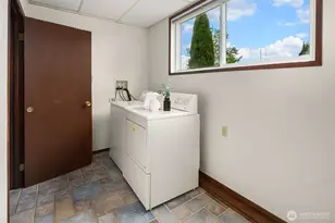 225 32nd Ave E, Seattle, WA 98112 - Photo 24