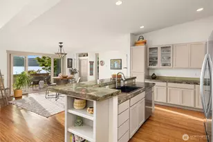3700 Crystal Springs Dr NE, Bainbridge Island, WA 98110 - Photo 22