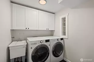 2525 12th Ave W, Seattle, WA 98119 - Photo 30
