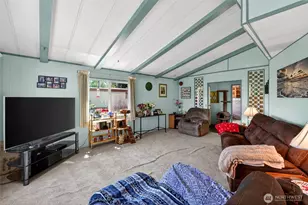 13413 Cedar Cir E, Bonney Lake, WA 98391 - Photo 10
