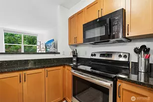 118 107th Ave NE, Bellevue, WA 98004 - Photo 8
