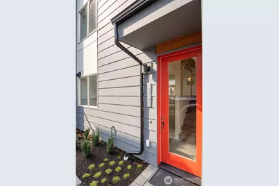 1520 13th Avenue S #D, Seattle, WA 98144 - Photo 2