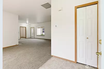 323 N Laventure Road #C, Mount Vernon, WA 98273 - Photo 4