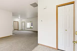 323 N Laventure Rd, Mount Vernon, WA 98273 - Photo 4
