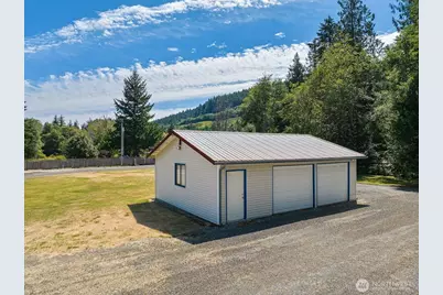 8643 Winslow Drive SW, Olympia, WA 98512 - Photo 32