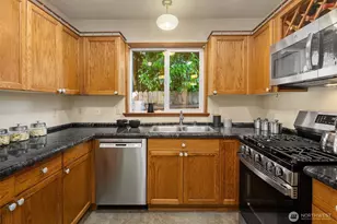 4831 37th Ave NE, Seattle, WA 98105 - Photo 12