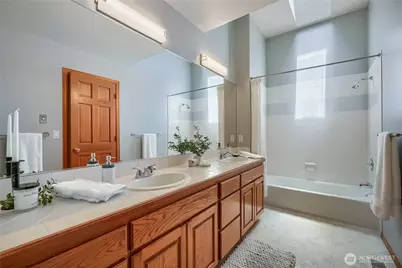 15810 SE 45th Place, Bellevue, WA 98006 - Photo 24