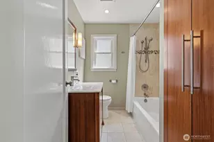 912 N 90th St, Seattle, WA 98103 - Photo 18
