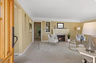 912 N 90th St, Seattle, WA 98103 - Photo 2