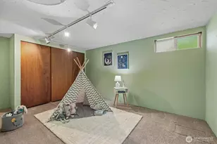 912 N 90th St, Seattle, WA 98103 - Photo 22