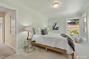 912 N 90th St, Seattle, WA 98103 - Photo 14