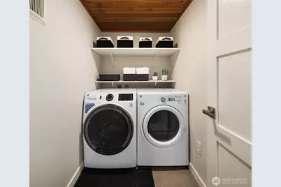 3298 NE 65th Street #103, Seattle, WA 98115 - Photo 16