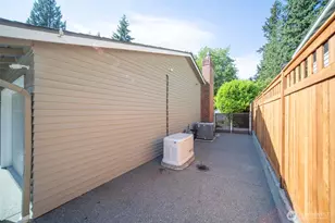 17452 NE 12th St, Bellevue, WA 98008 - Photo 36