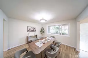 17452 NE 12th St, Bellevue, WA 98008 - Photo 14