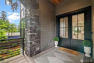 10668 SE 32nd St, Bellevue, WA 98004 - Photo 4