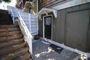 39 Etruria St, Seattle, WA 98109 - Photo 2