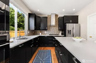 517 Pasco Pl NE, Renton, WA 98059 - Photo 16