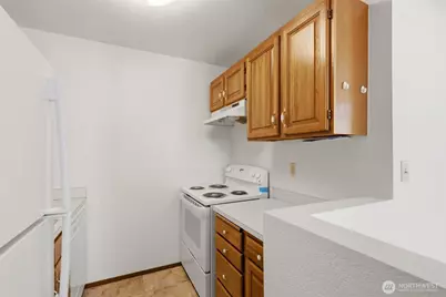 3024 NE 143rd Street #301, Seattle, WA 98125 - Photo 10