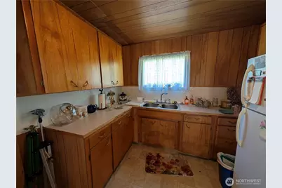 8208 8216 Canyon Road E, Puyallup, WA 98371 - Photo 32