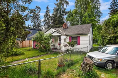 8315 Ravenna Avenue NE, Seattle, WA 98115 - Photo 6