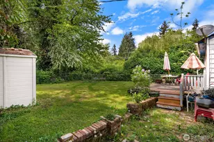 8315 Ravenna Ave NE, Seattle, WA 98115 - Photo 8