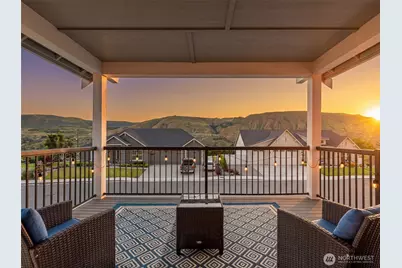 661 S Juli Avenue, East Wenatchee, WA 98802 - Photo 2
