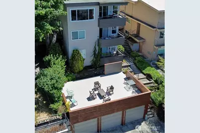 2366 E Yale Avenue E, Seattle, WA 98102 - Photo 2