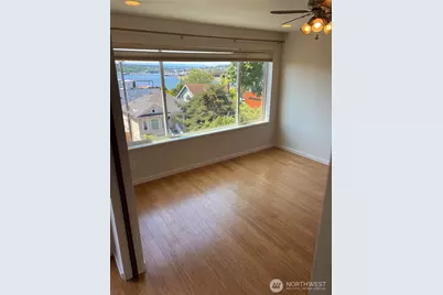 2366 E Yale Avenue E, Seattle, WA 98102 - Photo 10