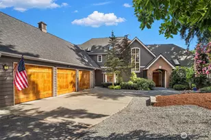 3035 NE 195th St, Lake Forest Park, WA 98155 - Photo 1
