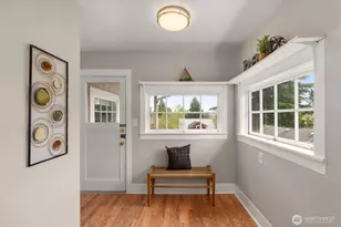 5706 35th Ave NE, Seattle, WA 98105 - Photo 4