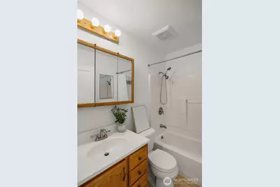 5706 35th Ave NE, Seattle, WA 98105 - Photo 16