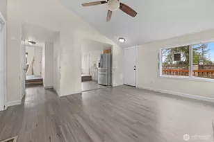 929 Pecks Dr, Everett, WA 98203 - Photo 6